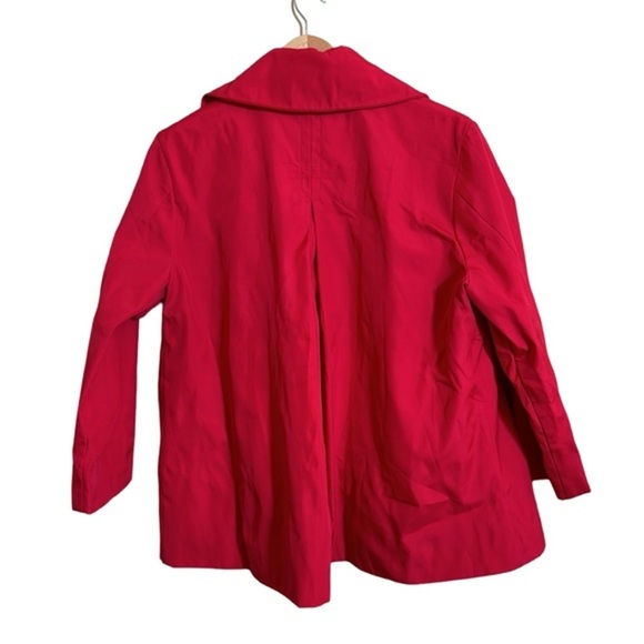 Chic Red Women's‎ Lightweight Jacket - Size Medium - Picture 3 of 7